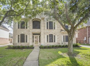 4306 Tree Line Dr, Pasadena, TX 77505