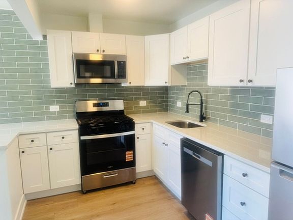 4th image of 15701 Lamon Ave #4823-13
