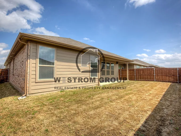 820 Greenford Mnr — Photo 51
