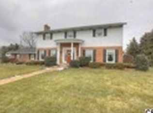 6800 Chatham Dr, Harrisburg, PA 17111