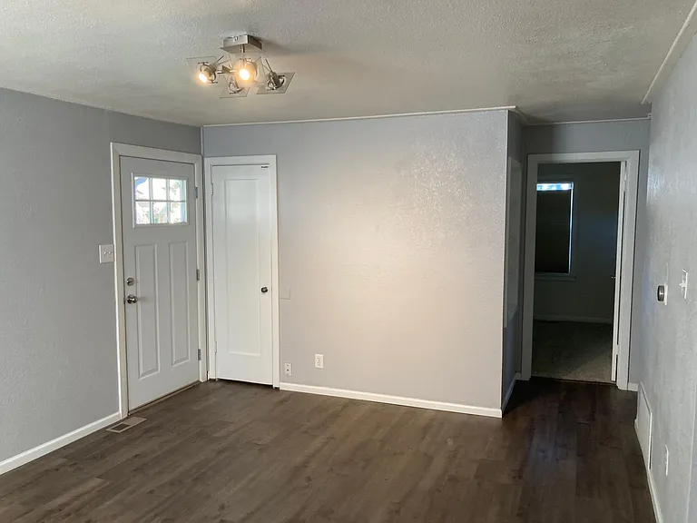 2808 W Bijou St — Photo 3
