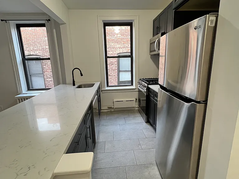 43-22 49th St #4D — Photo 2