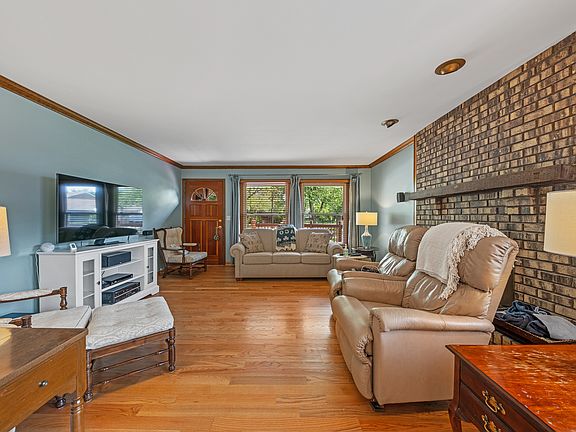3rd image of 14356 S Birchwood Ct