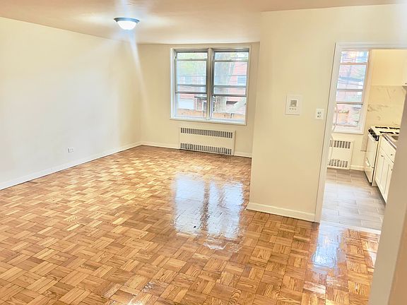 4th image of 5505 Woodside Ave APT 207