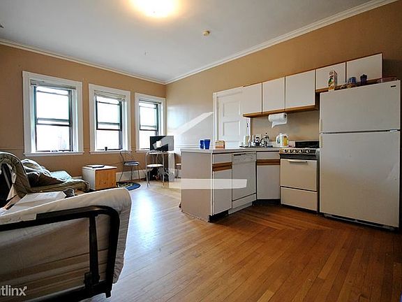 12 Bay State Rd. #4F Boston (Kenmore) Unit Photo 2