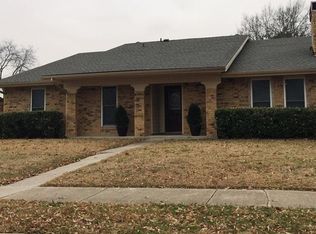 1608 Raleigh Dr, Carrollton, TX 75007