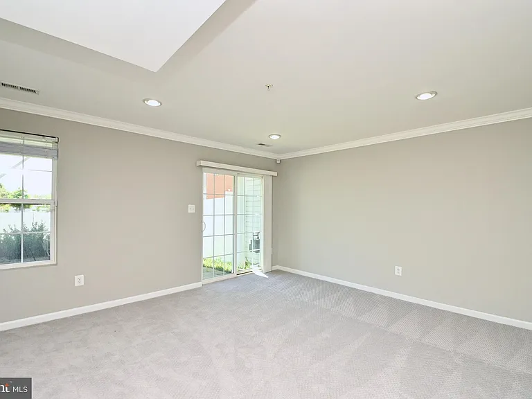 11177 Southport Pl — Photo 37
