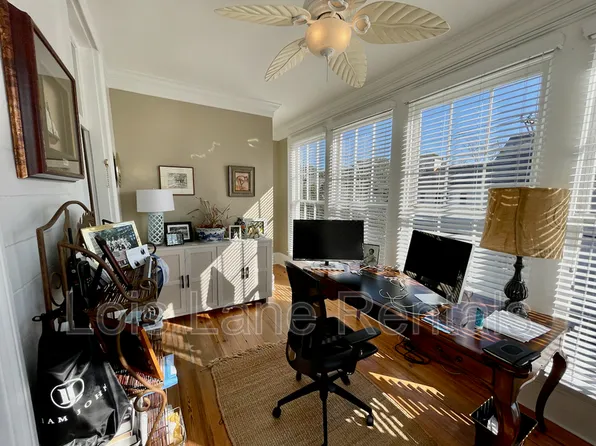 192 Wentworth St APT B, Charleston, SC 29401
