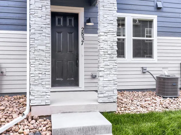 2837 Bear Springs Cir, Longmont, CO 80503