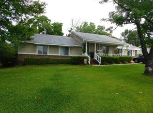 916 Clearmont Dr, Dothan, AL 36301