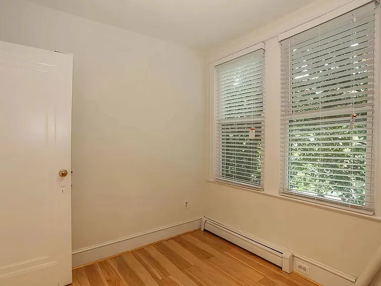 2153 Newport Pl NW — Photo 3