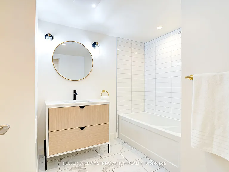81 Culver Cres #B — Photo 17
