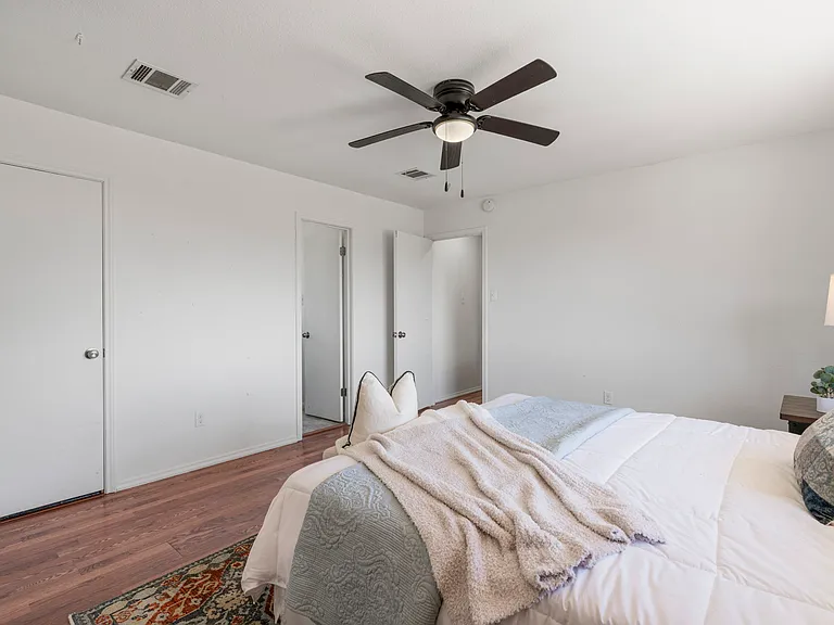 13004 Esplanade St — Photo 35