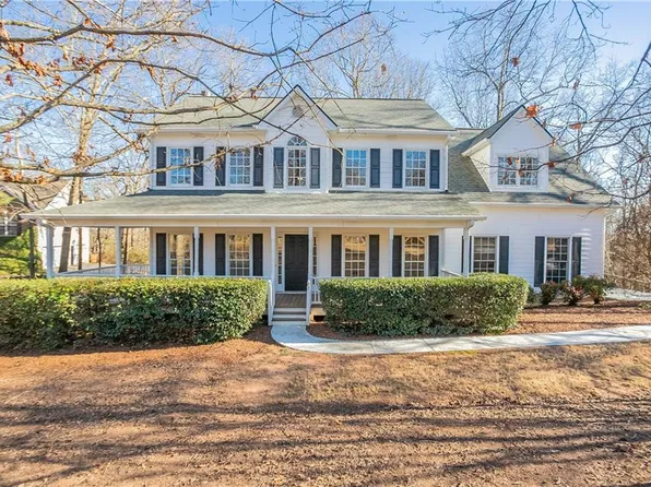 5660 Gayle Trl, Gainesville, GA 30506