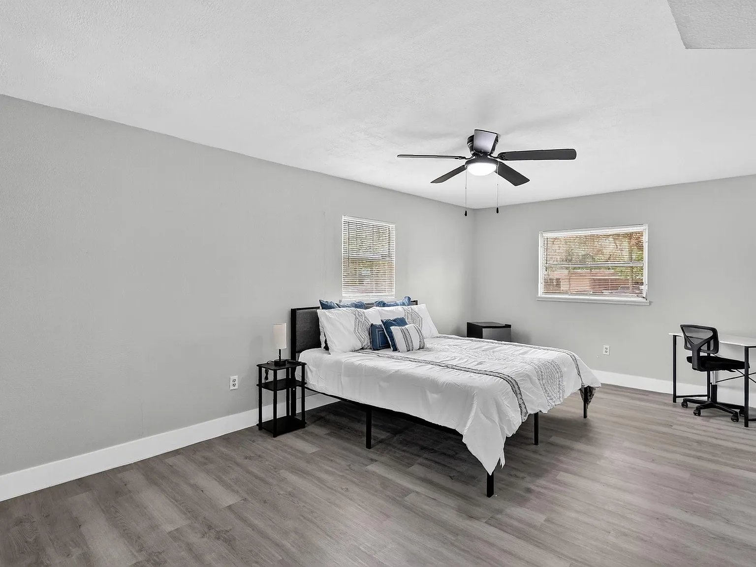 4 bed, 3.0 bath, 1759 sqft, $1,325 — Photo 2