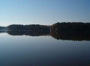 141 Lakeshore Cir NE, Milledgeville, GA 31061