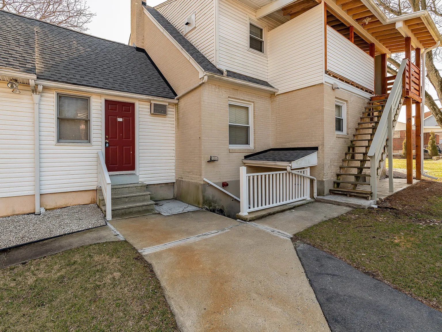 2 bed, 920 sqft, $1,700 — Photo 4