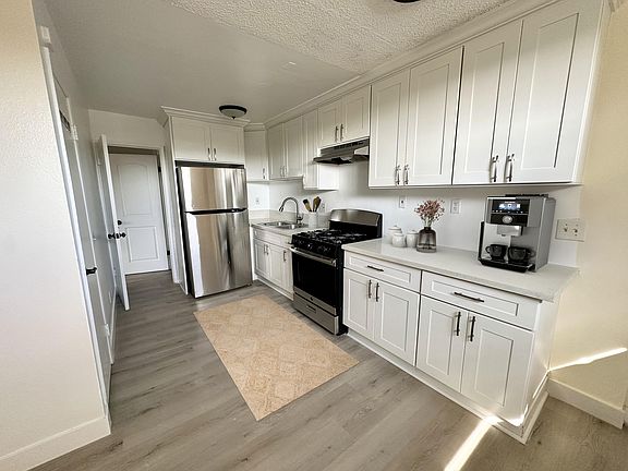 2nd image of 833 N Normandie Ave #8F