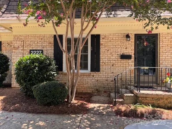 2227 Rexford Rd, Charlotte, NC 28211