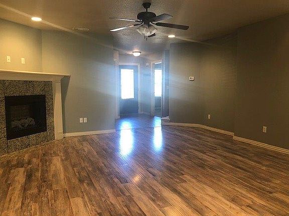 4th image of 3111 SW Riverstone Ave