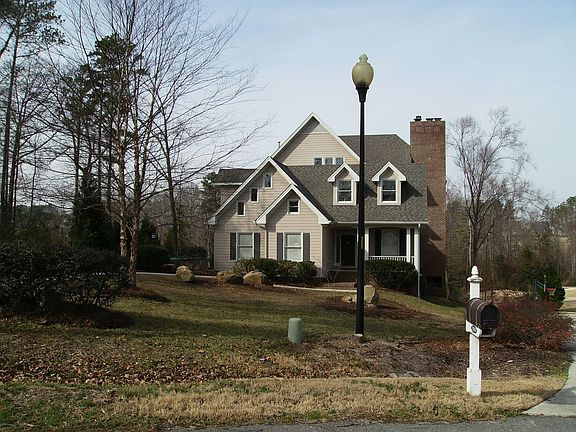 Front of home from cul de sac