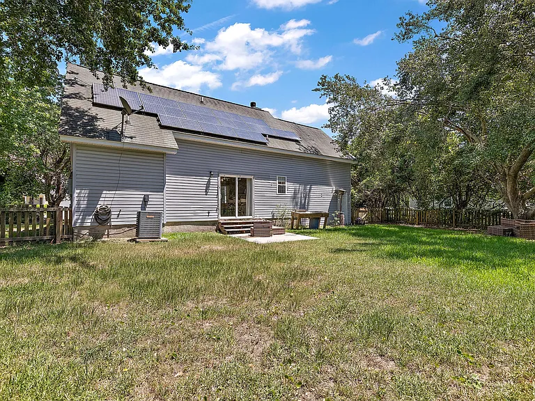 1655 Lauda Dr — Photo 17