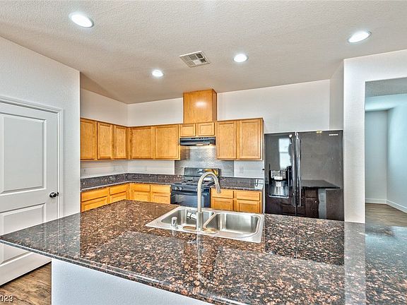 3rd image of 9275 Martel Ave