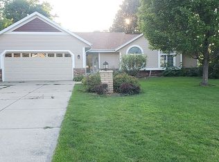 W229S5173 Hunters Holw, Waukesha, WI 53189