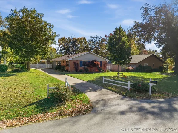 3267 S Erie Ave, Tulsa, OK 74135