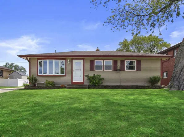 801 Lakeview Ave, South Milwaukee, WI 53172