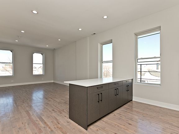 3rd image of 1925 S May St #3F