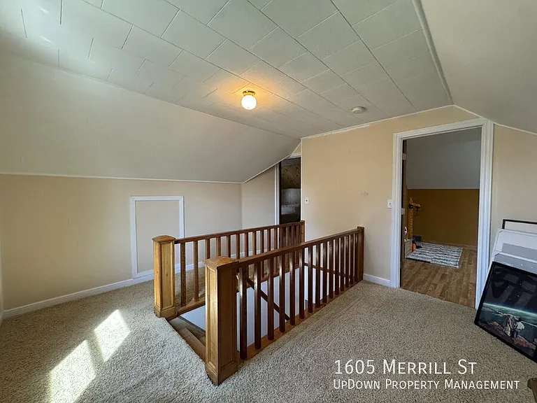 1605 Merrill St — Photo 20