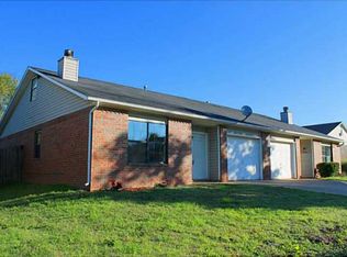 2407 W Gum St, Rogers, AR 72758