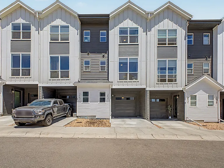 3437 W 63rd Pl — Photo 21