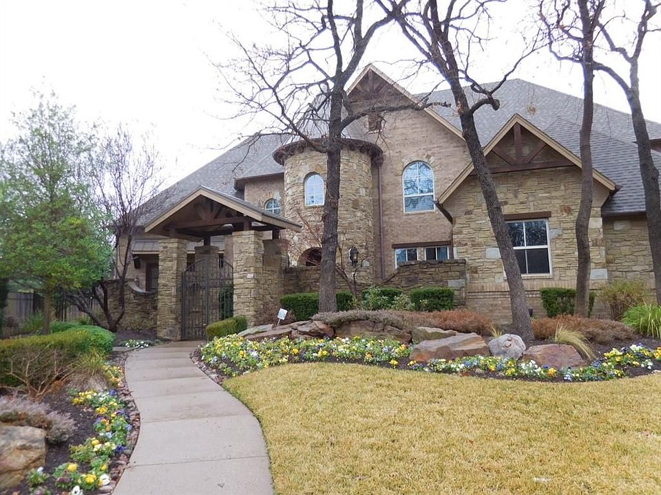 1st image of 634 Castle Rock Dr