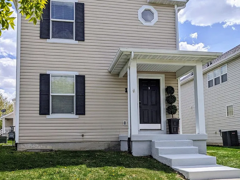 118 E 1810 N — Photo 2