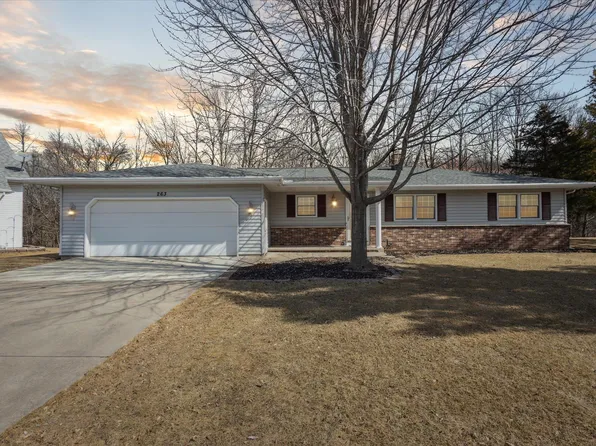 263 Alison Ct, Wrightstown, WI 54180