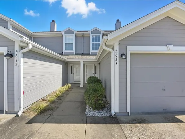 5623 NW Sunrise Meadow Cir, Lees Summit, MO 64064