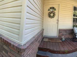 370 Old Wire Rd, Rogers, AR 72756