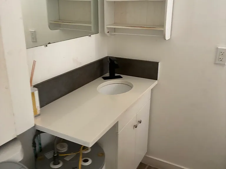 802 SW 1st Ct — Photo 5
