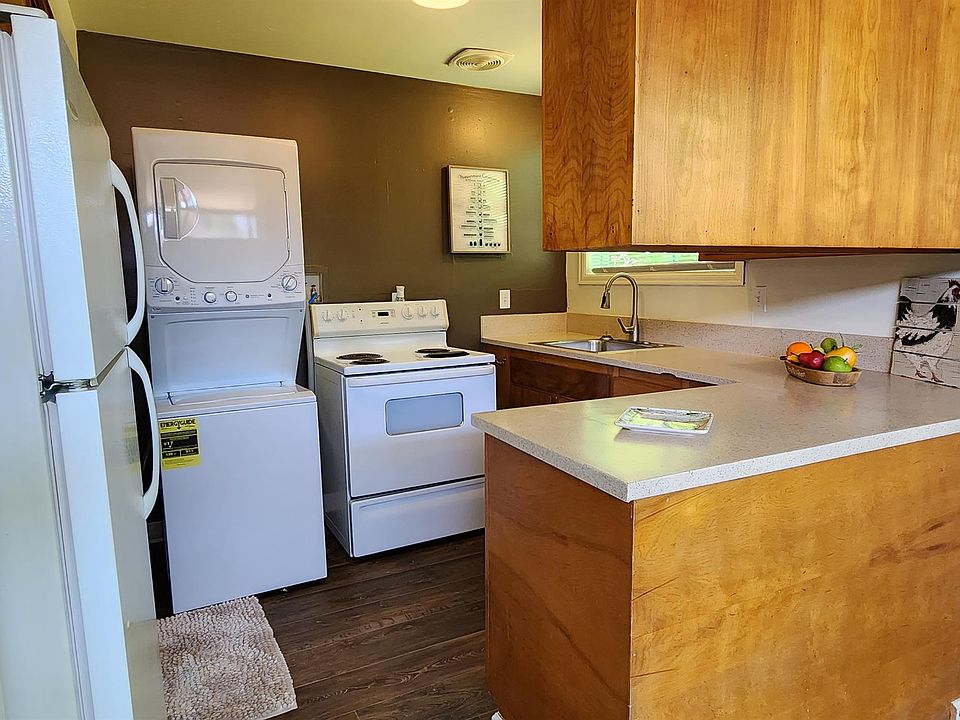 1st image of 8285 Meadowbrook Way SE #1