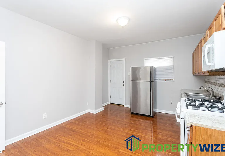 2608 McElderry St — Photo 6