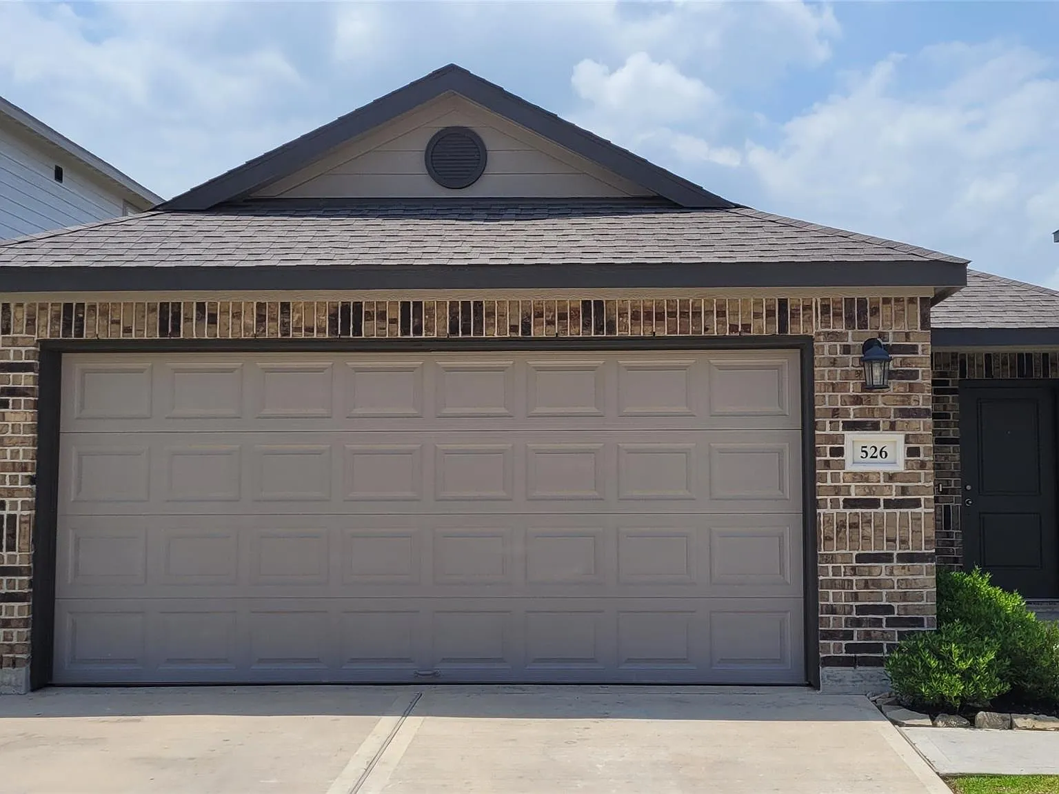 3 bed, 2.0 bath, 1362 sqft, $1,795 — Photo 2