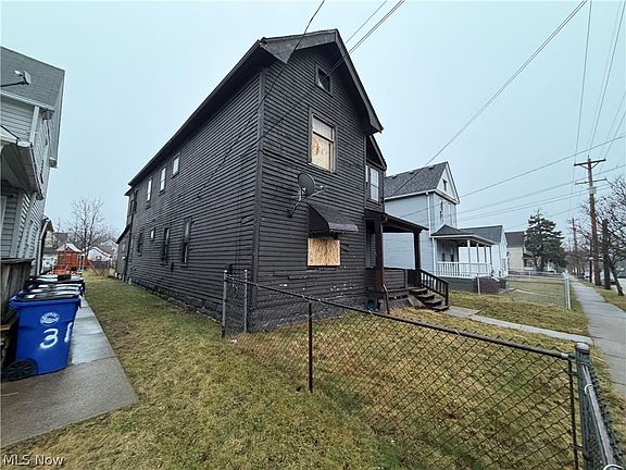 2nd image of 3185 W 58th St
