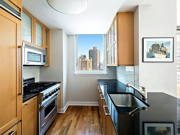 3rd image of 200 W End Ave APT 15H
