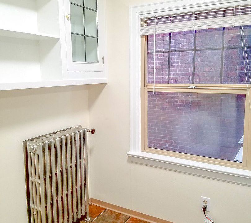 1st image of 4403 SW Admiral Way #5291916