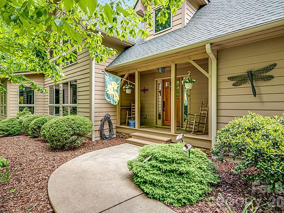 5th image of 5584 Spring Rd