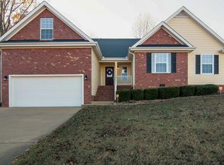 118 Saddlecreek Cir, Dickson, TN 37055