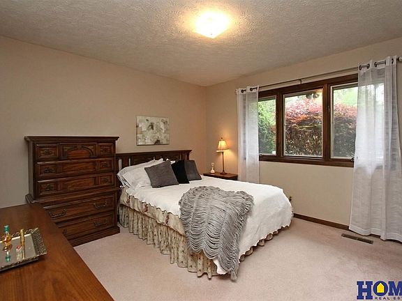 4th image of 4601 Kirkwood Dr