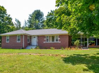 1106 Baldwin Rd, West Jefferson, NC 28694